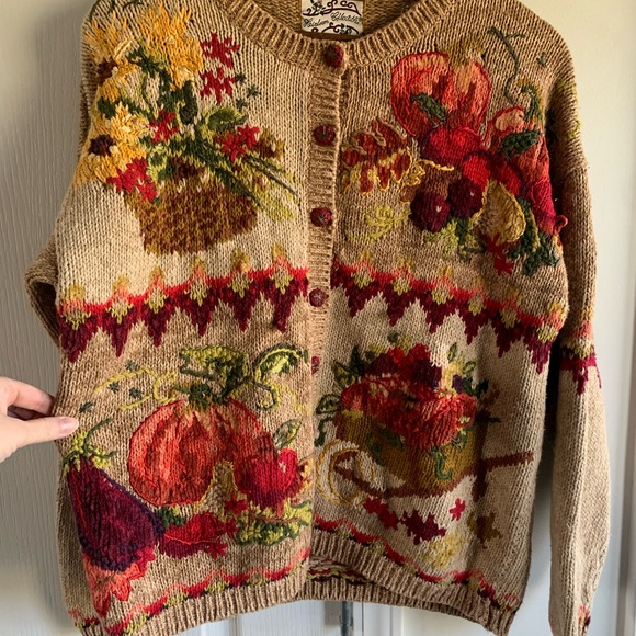 Heirloom collectibles Floral Knit Women's Sweater - Picture 3 of 16